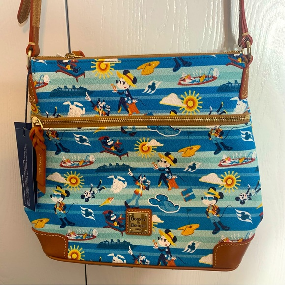 NWT. Disney Dooney & Bourke. Cruise line crossbody bag - Picture 2 of 12